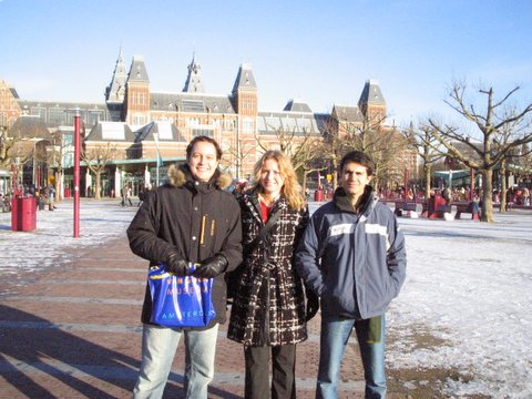 Amsterdam Dec 28 2005
Justo, me and Xavier at Museumplein
