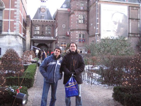 Amsterdam Dec 28 2005
Xavier and Justo in front of the Rijksmuseum
