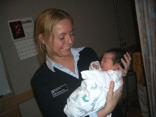 Methodist hospital, December 21, 2004
Anke and Aikel
