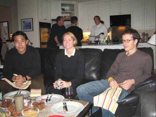 Thanksgiving diner at Eveline and Dr Bergers house, November 25, 2004
Nattapol, Me and Brice
