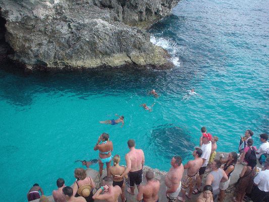 Cliff jumping at Rick's cafe, Negril
