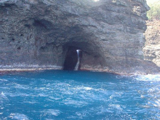 Na Pali Explorer boat tour
KAWAII - August 19- September 3
