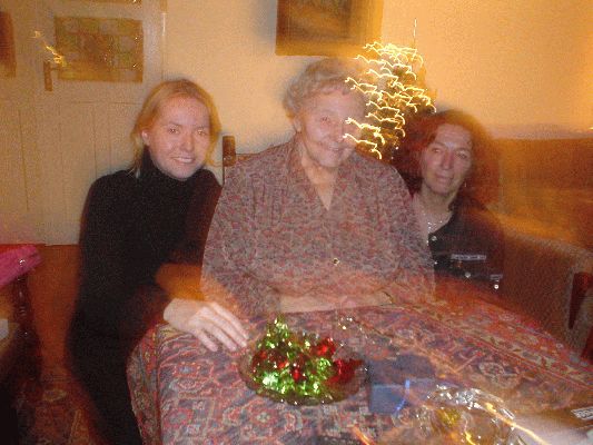 Me, my grandmother and mother
Glane, Dec 27, 2004
