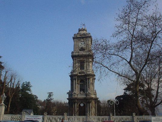 Istanbul Dec 30, 2004
The palace where we couldn't get in...clock tower
