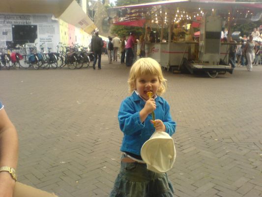 Lynn in Enschede oude markt
July 8th 2007

