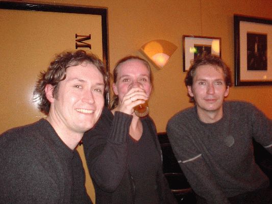 Jansen & Janssen Enschede, Jan 6, 2004
Bob, Eveline and Marc 
