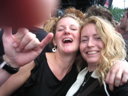 Rockin Park June 28th 2008
Yvette and Anke

