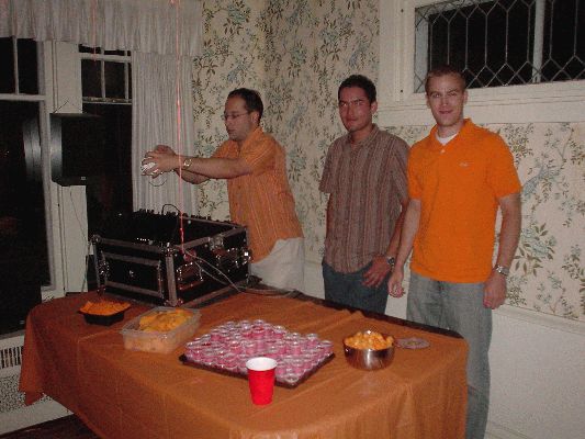 July 9th, 2005
The DJ's
